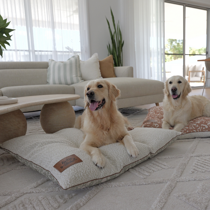 Additional Bouclé Bed Cover SAGE - Neutral Brushstrokes