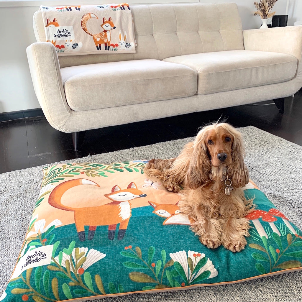 Foxy Tales dog bed and matching pet blanket