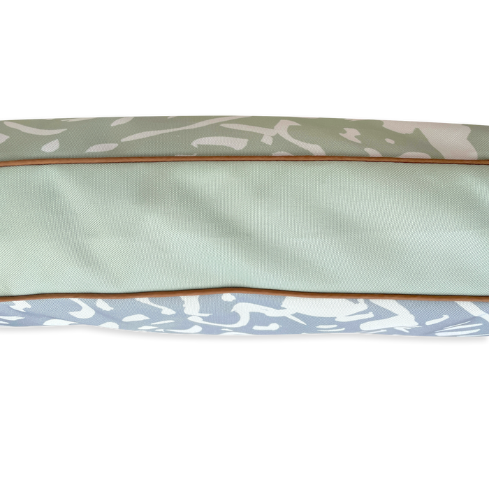 Reversible, washable, water-resistant dog bed Australia