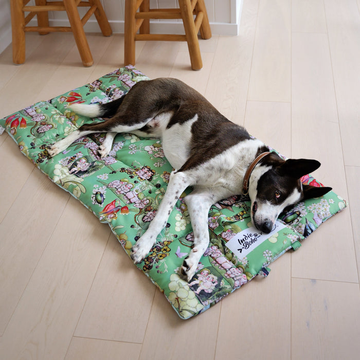 Border collie cross on large dog water resistant travel mat