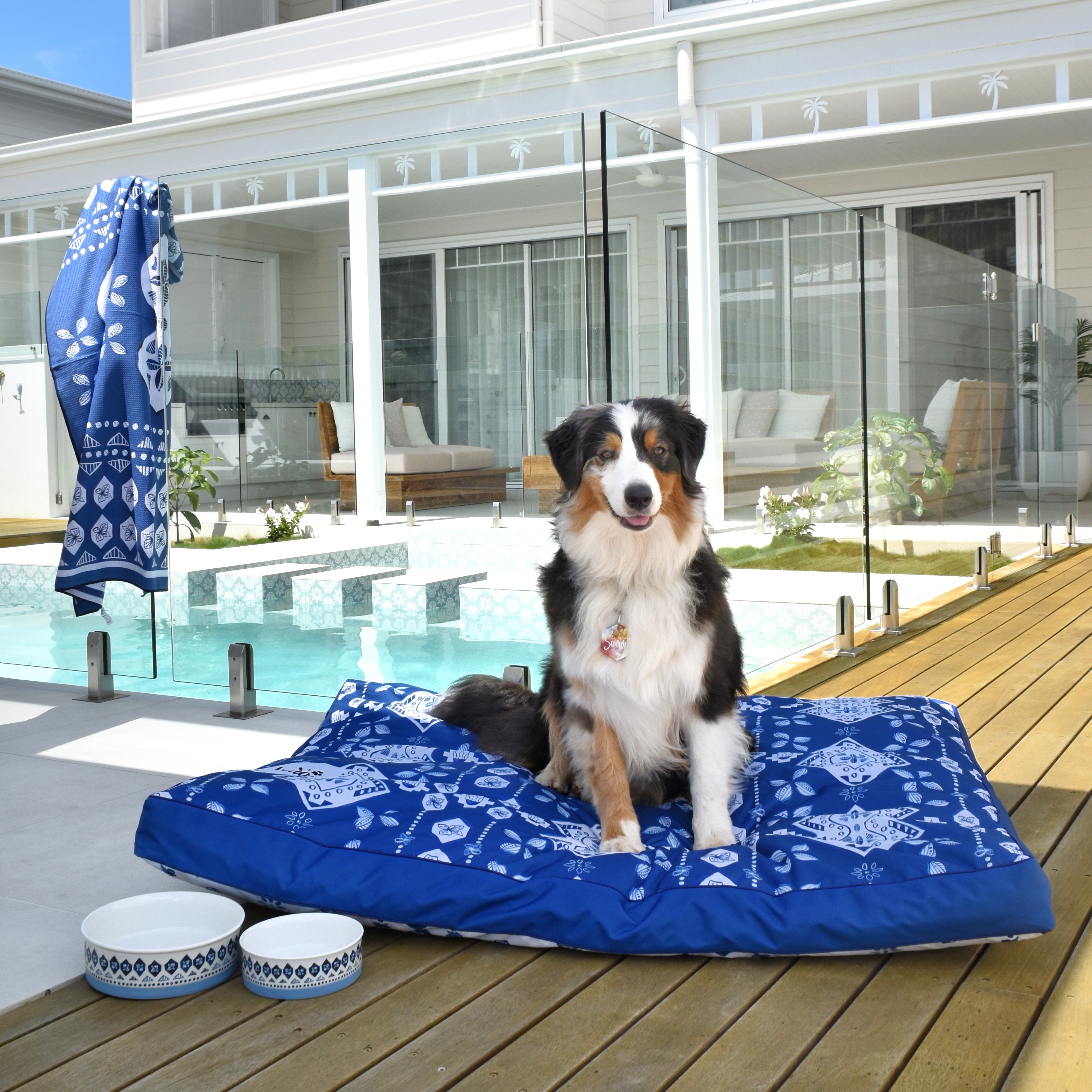 Noosa Nights WaterResistant XXL Dog Bed Indie Boho